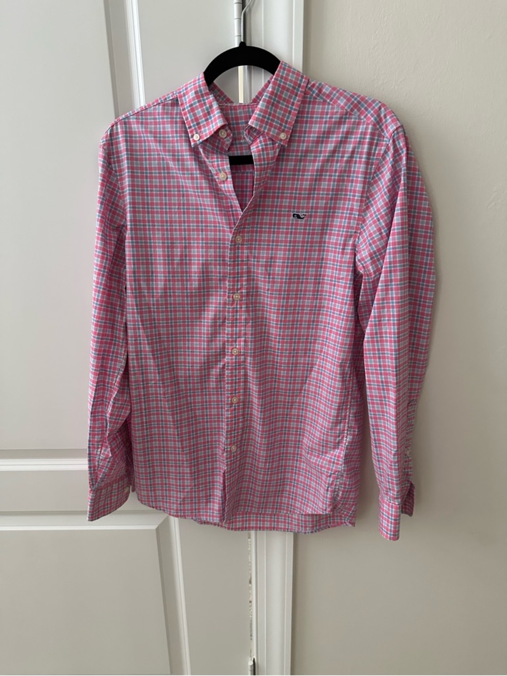 Vineyard Vines Men’s Pink and Blue Plaid Button-Down Shirt